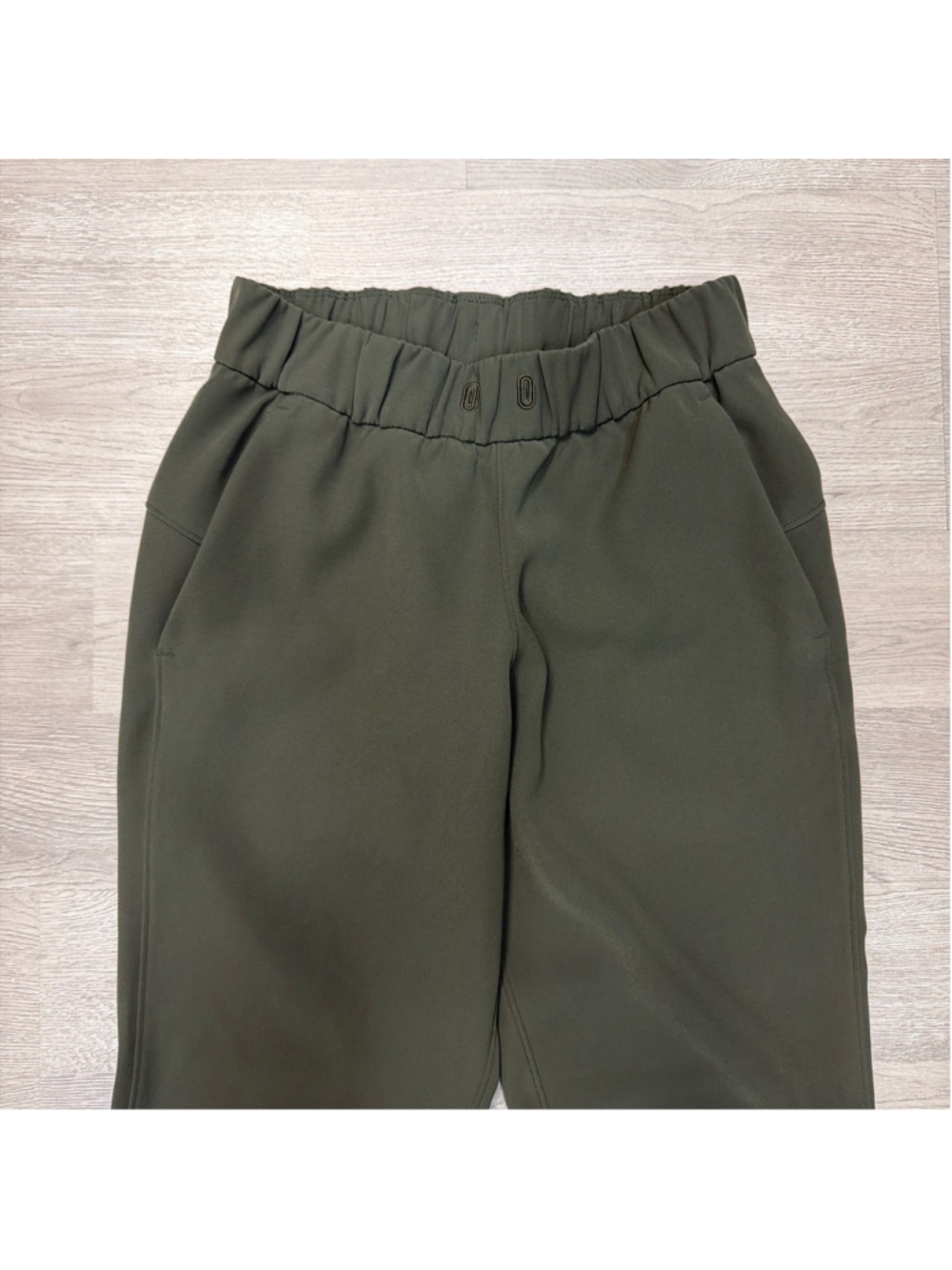 Lululemon 28” On The Move Dark Olive Joggers Sz 2! - Picture 6 of 10
